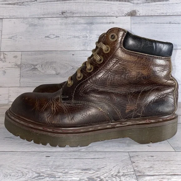 Dr. Martens Boots Mens 8 Brown Leather Distressed 90s Vintage Made England 8284